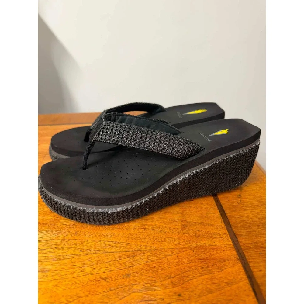 Volatile Black Platform Flip Flops Chunky Wedge Woven Strap Sandals Womens 9.5in